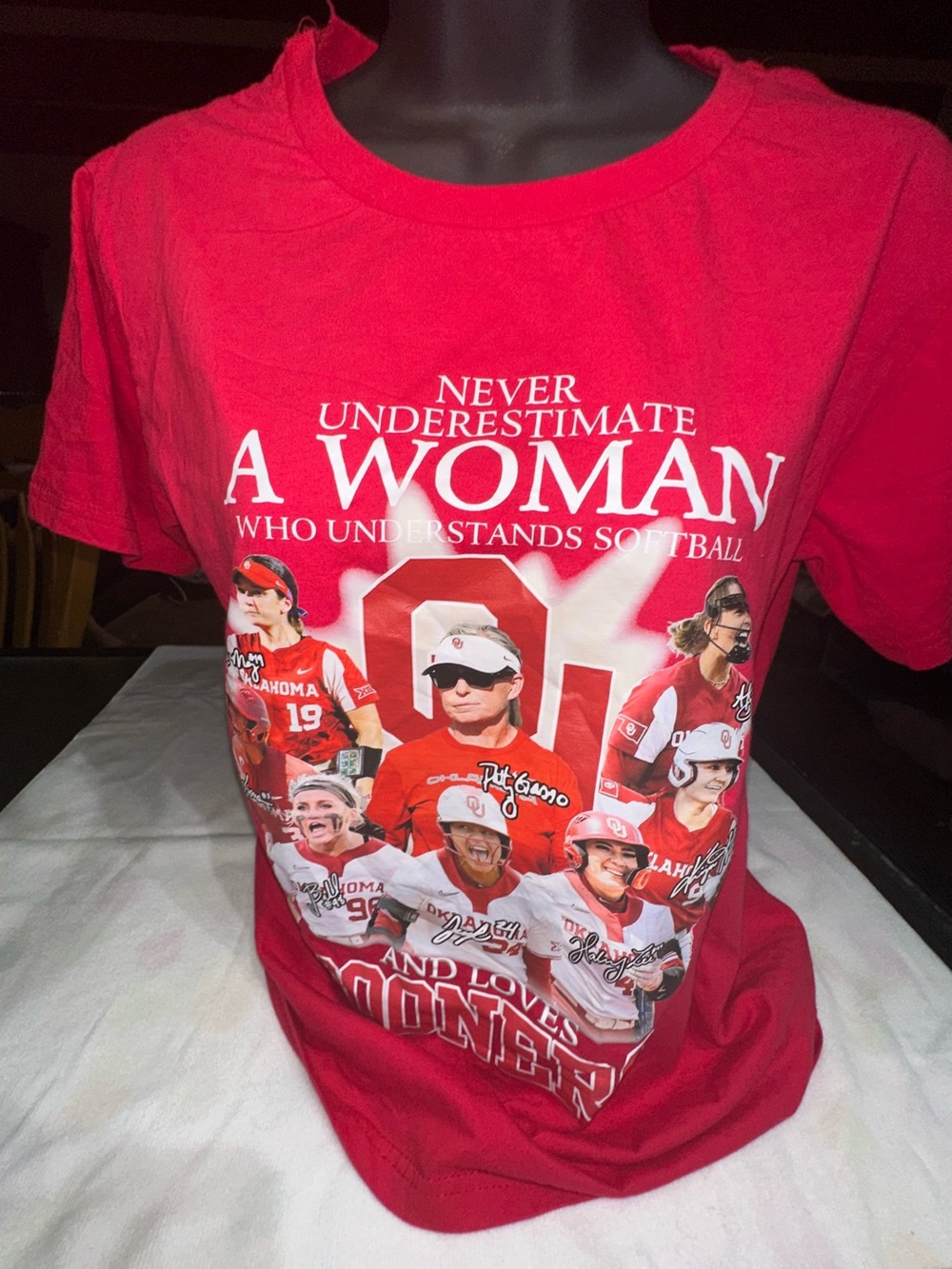 🥎Oklahoma Sooners Women's Softball Graphic Tee Shirt  MED